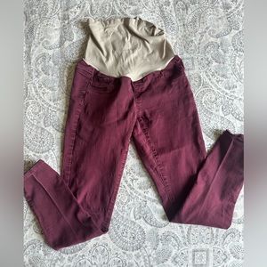 Indigo blue medium maternity ankle pants over belly burgundy.